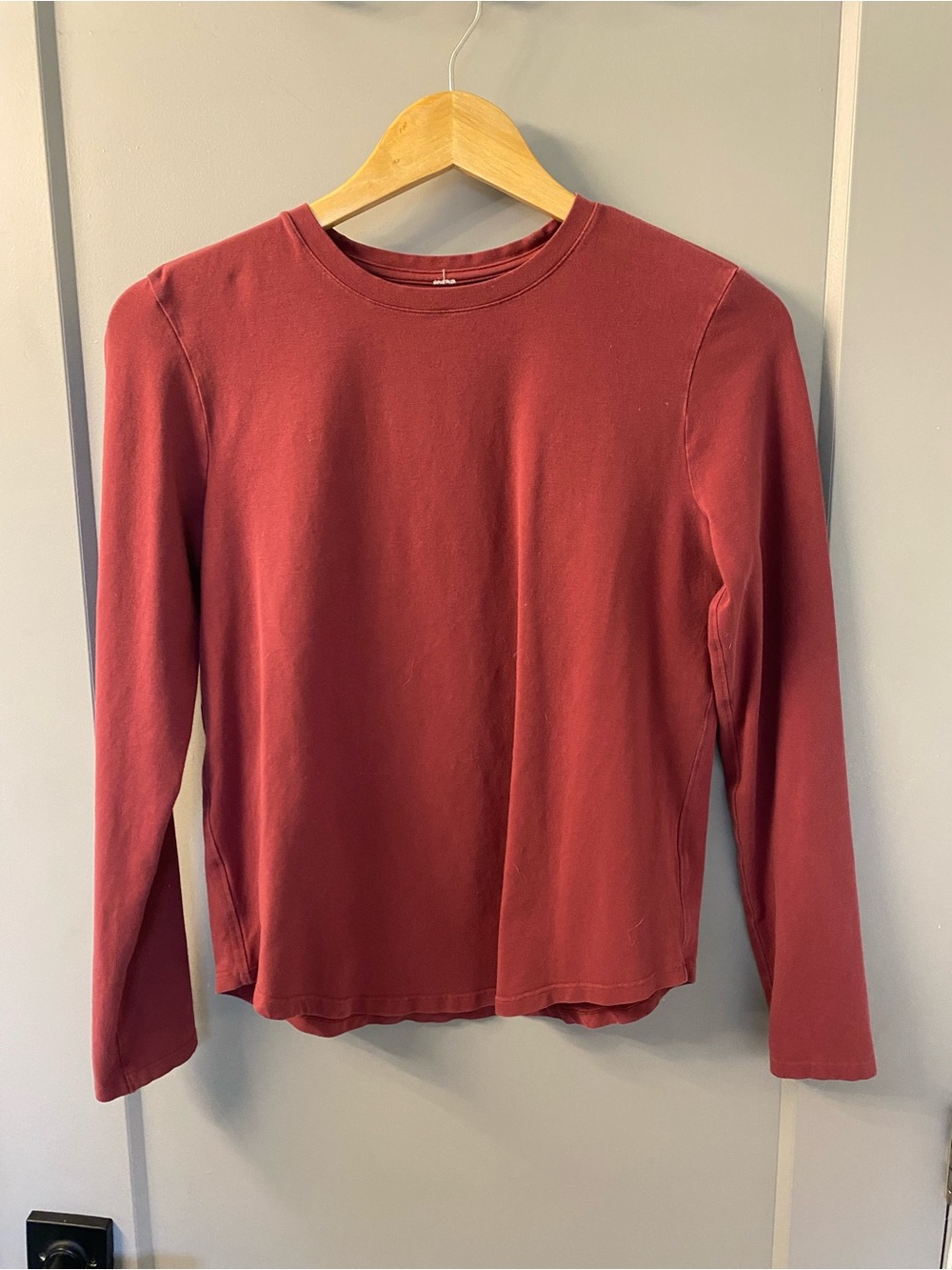 Women’s Long Sleeve Crewneck Top - Red